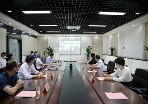 公路養護裝備國家工程研究中心 第一屆理事會第一次會議暨揭牌儀式成功召開